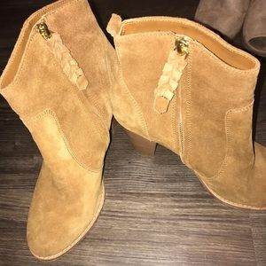Joie boho booties NWOT
